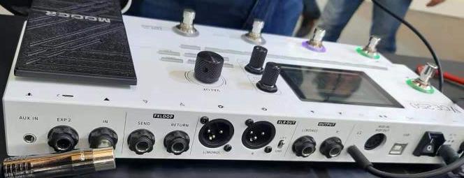 Mooer muestra un prototipo de la GE 250 y un pedal sintetizador en